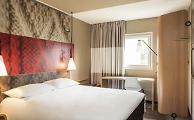 ibis Paris La Défense Courbevoie